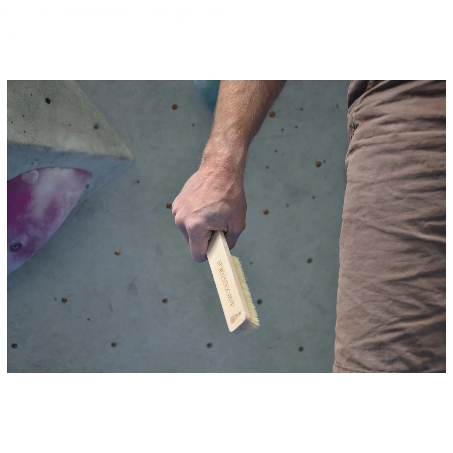 DeWOODSTOK - The Bigger Hand Brush - Bouldering Brush 7 DeWOODSTOK - The Bigger Hand Brush - Bouldering Brush - Image 5