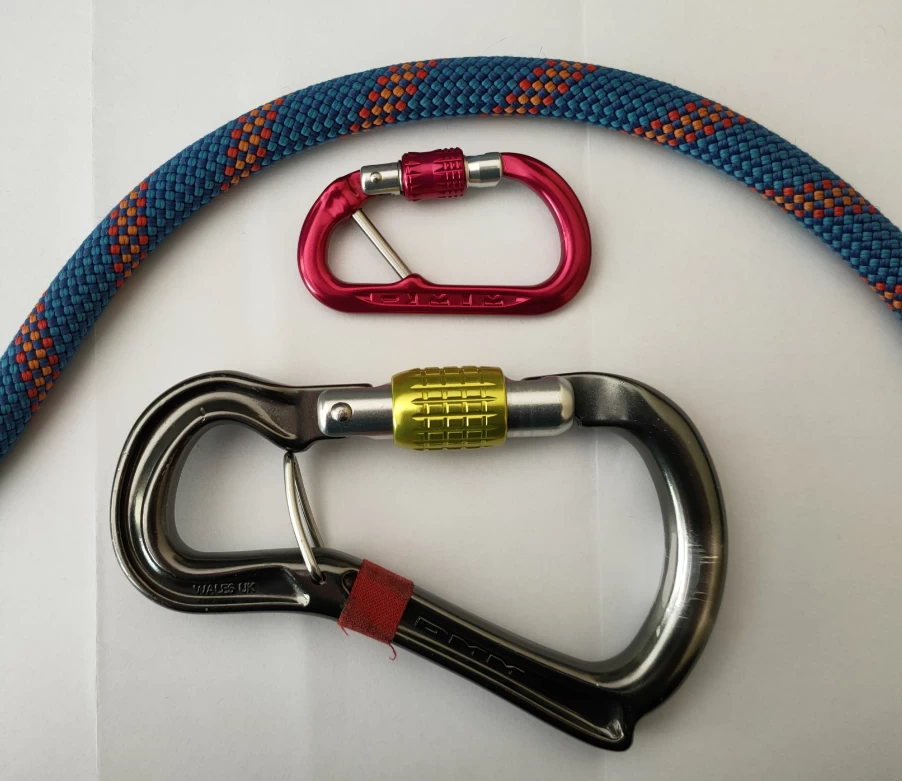 DMM - XSRE Lock Captive Bar - Gear Carabiner 4 DMM - XSRE Lock Captive Bar - Gear Carabiner - Image 2