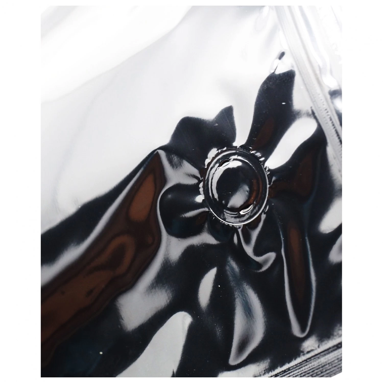 Tokyo Powder - Black - Chalk 5 Tokyo Powder - Black - Chalk - Image 3